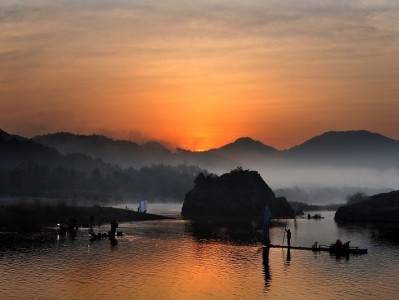 青岛建设一个完善的旅游景区标识系统是非常重要的